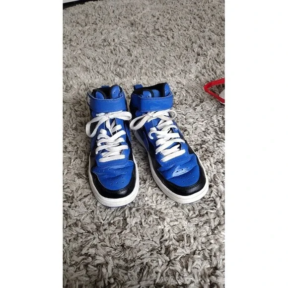 Nike 4Y - Picture 2 of 2